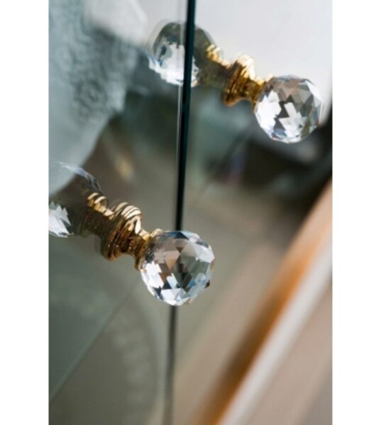 Crystal door knobs glass