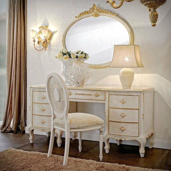 Elegant vanity with mirror